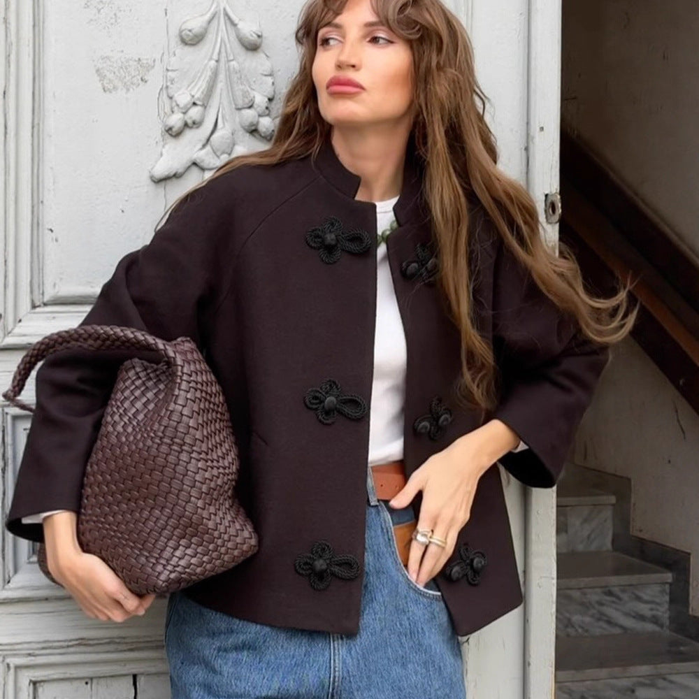 Damen Kurz geschnittene Boxy-Dufflecoat-Jacke mit dekorativen Knebelverschlüssen Shop Nory
