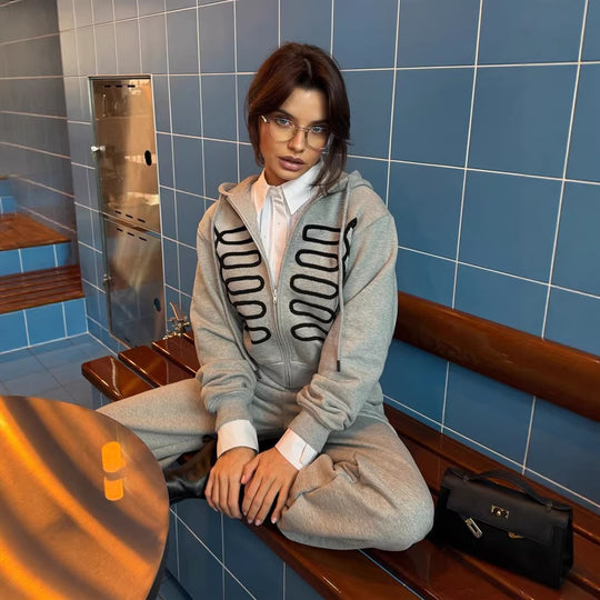 Damen Cropped-Kapuzenjacke mit Reißverschluss und dekorativer Schnürstickerei Shop Nory