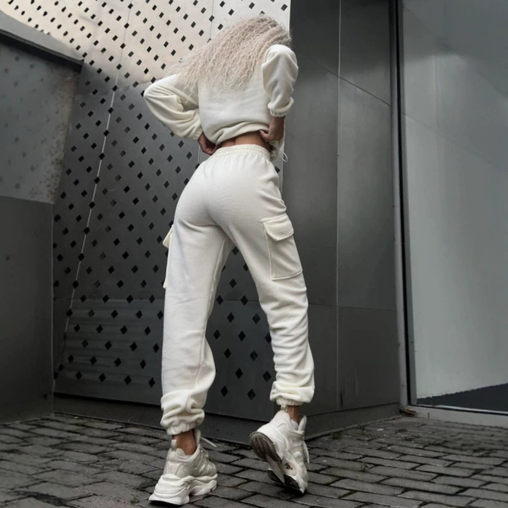 Damen sportlich-elegantes Lounge-Set aus schwerem Baumwollfleece mit Stehkragen, Kängurutasche und Cargo-Beintasche Shop Nory