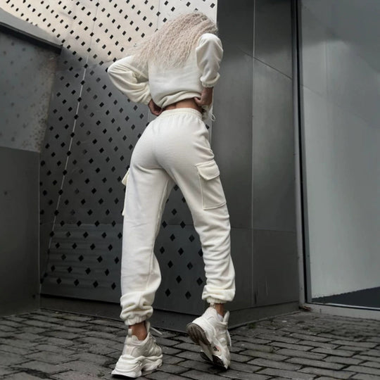 Damen sportlich-elegantes Lounge-Set aus schwerem Baumwollfleece mit Stehkragen, Kängurutasche und Cargo-Beintasche Shop Nory