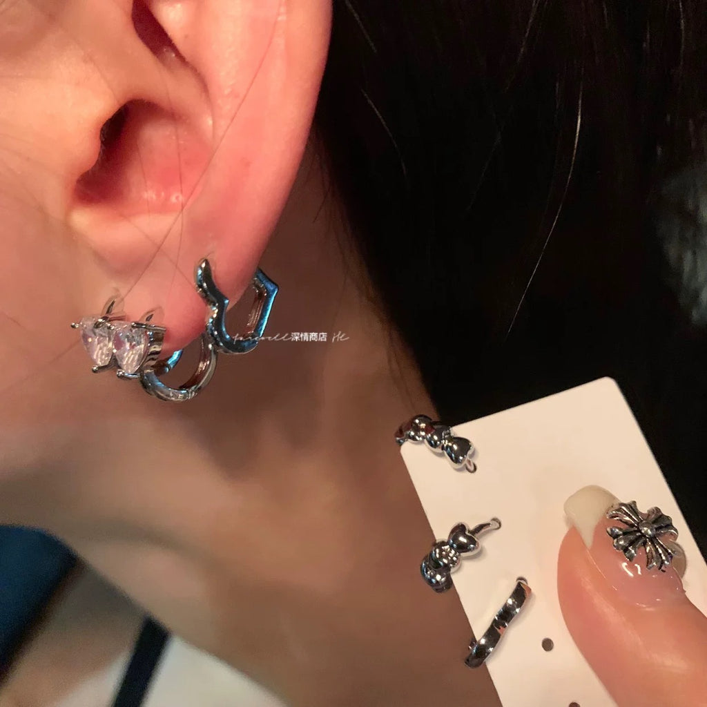 Damen Ring-Set mit funkelnden Herzen- und Blumendesigns Shop Nory