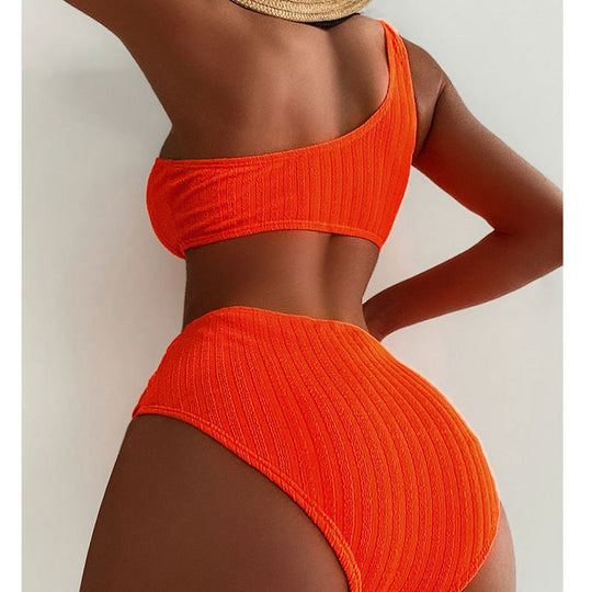 Damen High-Waist Bikini mit geschmackvollem Goldakzent