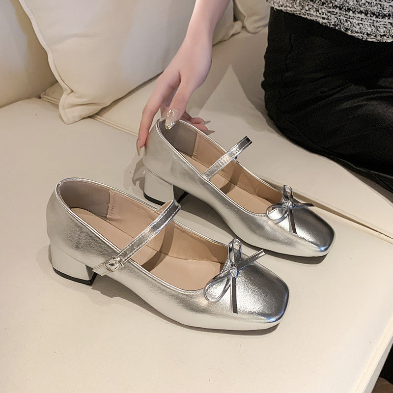 Damen Ballerinas mit praktischem Riemchen und modischem Glanzverschluss