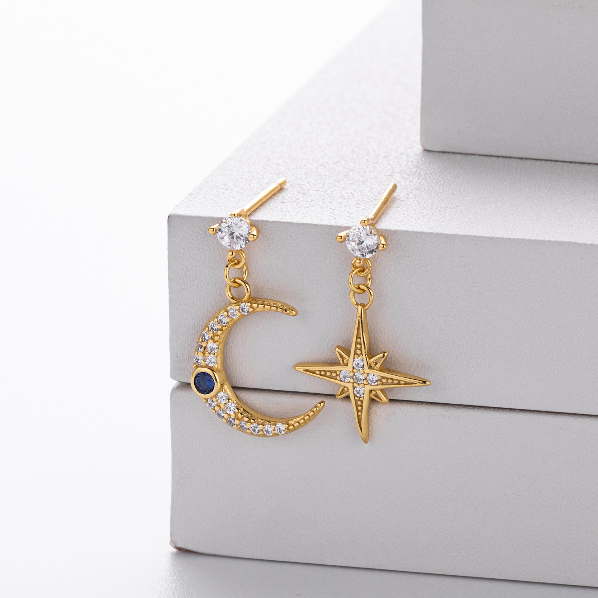 Damen Ohrhänger mit funkelndem Mond- und Sternmotiv aus 925 Sterlingsilber Shop Nory