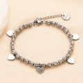 Damen Armband mit herzförmigen Anhängern und funkelndem Zirkonia Shop Nory