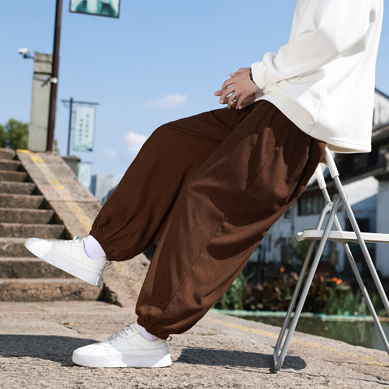 Herren Weite Cord-Loungehose mit Tunnelzug, gerippter Cordstruktur und elastischen Bündchen Shop Nory