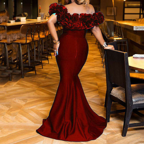 Damen Abendkleid mit voluminösem Rüschensaum