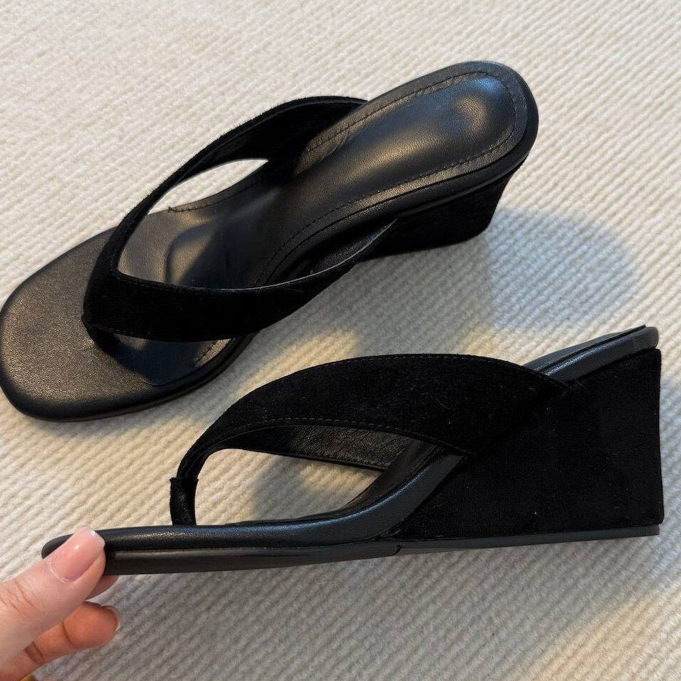Damen Wedgesandalen mit komfortablem Fußbett und modischem Design