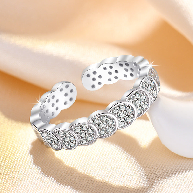 Damen zierlicher Ring mit funkelnden Zirkonia-Elementen und elegantem Design Shop Nory
