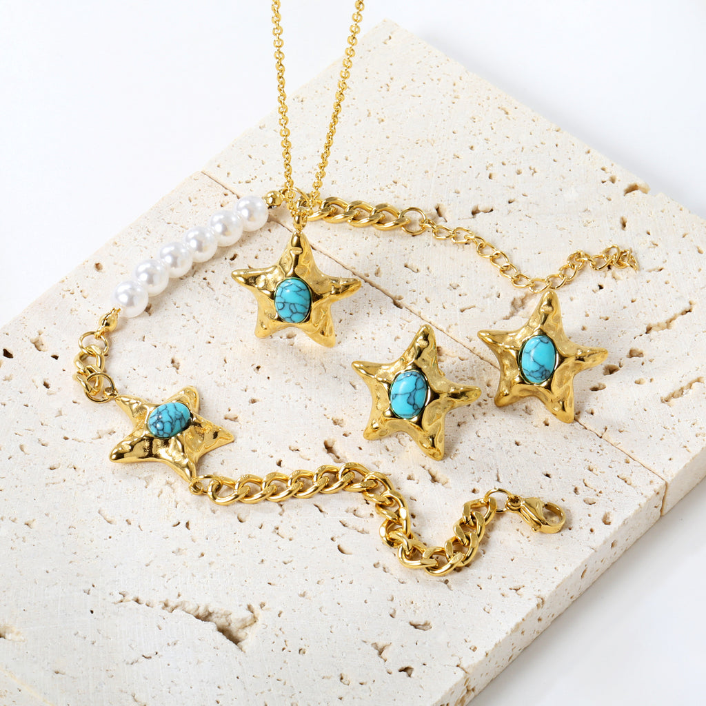 Damen Halskette mit goldplattiertem Anhänger und türkisfarbenem Stein Shop Nory