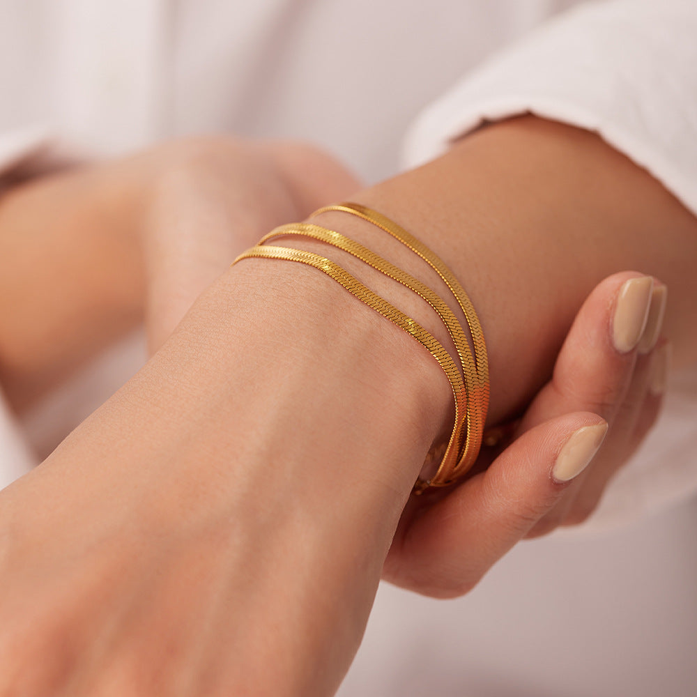 Damen Halskette mit elegantem Spiral-Design und hypoallergener Edelstahlverarbeitung Shop Nory