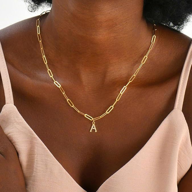 Damen Elegante Goldkette mit personalisiertem Anhänger Shop Nory
