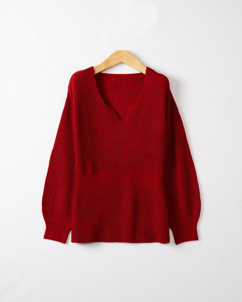 Damen Lockerer Feinstrick-Pullover mit V-Notch-Ausschnitt, Tailliertem Rippbund und Ballonärmeln Shop Nory