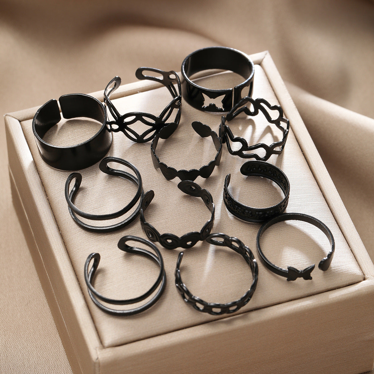 Damen Ring-Set mit kreativen, skulpturalen Designs Shop Nory