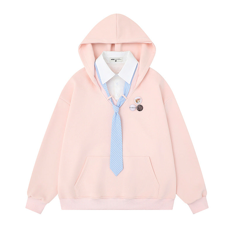 Damen Kapuzenpullover mit eingesetztem Hemdkragen und vorgebundener Krawatten-Applikation Shop Nory