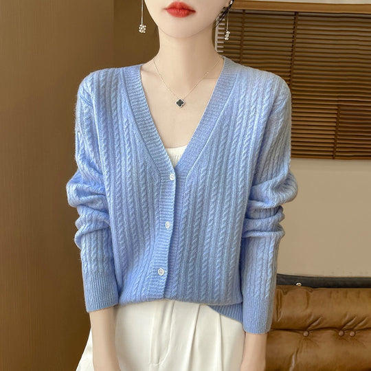 Damen Kurzgeschnittener Feinstrick-Cardigan mit V‑Ausschnitt, feiner Rippenstruktur und Perlmuttknöpfen Shop Nory