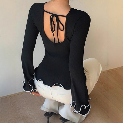 Damen Figurbetontes Langarmshirt mit Volantärmeln und welligem Saum Shop Nory