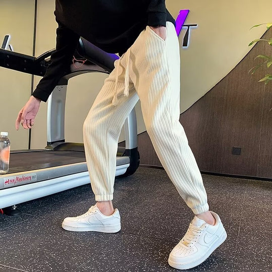 Herren Gerippte Relax-Jogginghose mit Tunnelzug, Eingrifftaschen und elastischen Saumabschlüssen Shop Nory