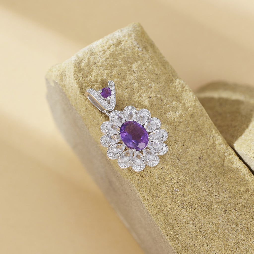 Damen Halskette mit funkelndem Amethyst und zarten Zirkonia-Elementen Shop Nory