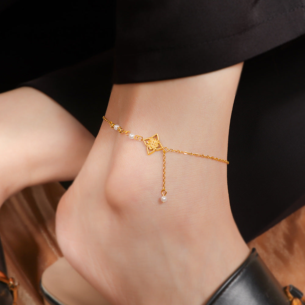 Damen elegante Perlenarmband mit verzierten Anhänger Shop Nory