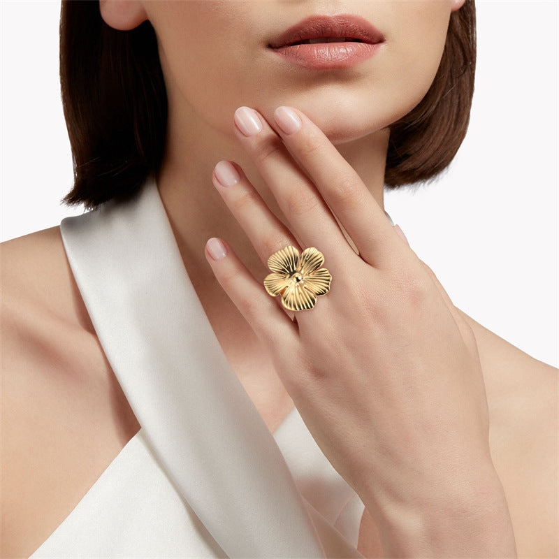 Damen Ring im kunstvollen Blumenmotiv Shop Nory