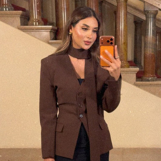 Damen Taillierter Blazer mit Schalkragenband, dreifacher Knopfleiste und Pattentaschen Shop Nory