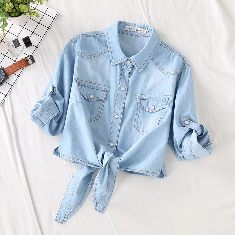 Damen Geknotete Denim Kurzbluse mit Brusttaschen und hochgekrempelten Ärmeln Shop Nory