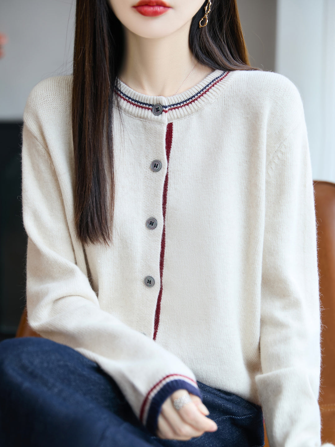 Damen Lockerer Feinstrick-Cardigan mit Kontraststreifen an Kragen und Bündchen Shop Nory