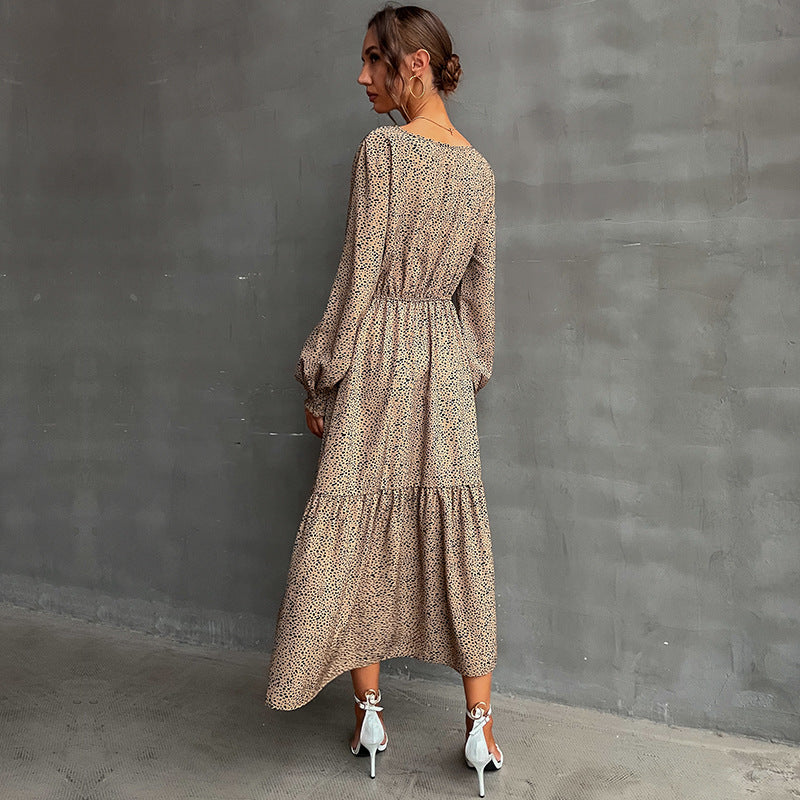 Damen Langes Stufenmaxikleid mit elastischer Taillenraffung und feinem Punkteprint Shop Nory
