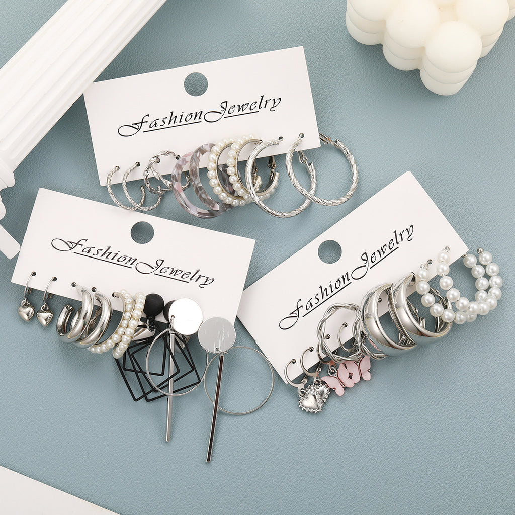 Damen Ohrringe Set mit verschiedenen modernen Designs und elegantem Goldakzent Shop Nory