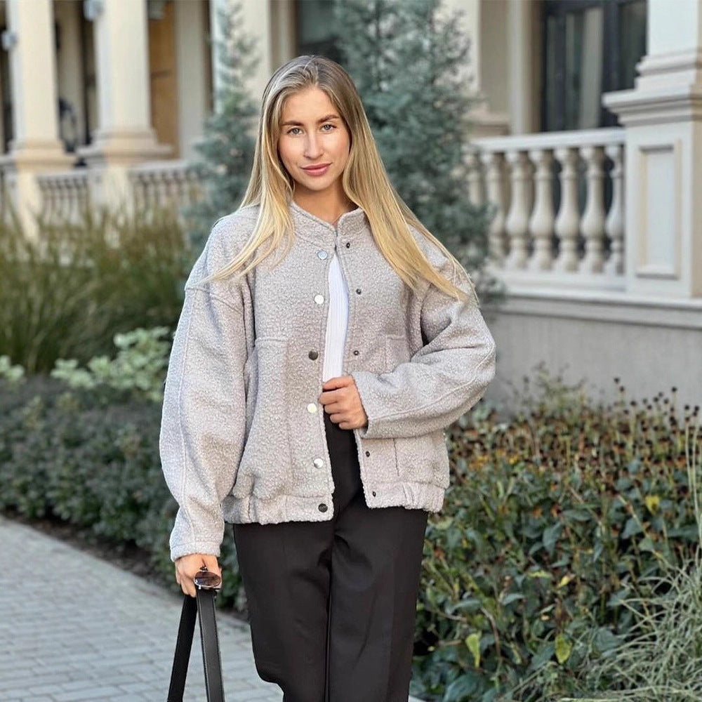Damen Teddy-Fleece Bomberjacke im Boxy-Cut mit Druckknopfverschluss und aufgesetzten Taschen Shop Nory