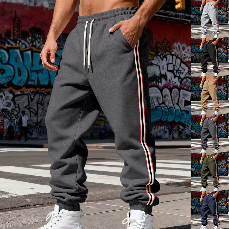 Herren Urbaner Slim-Jogger aus French Terry mit Seitenstreifen und gerippten Bündchen Shop Nory