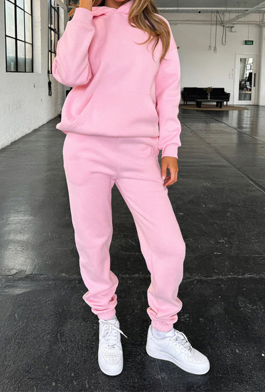 Damen Loungewear-Set mit oversized Kapuzenpullover und hochgeschnittener Kordelzug-Jogginghose aus Baumwollmischung Shop Nory