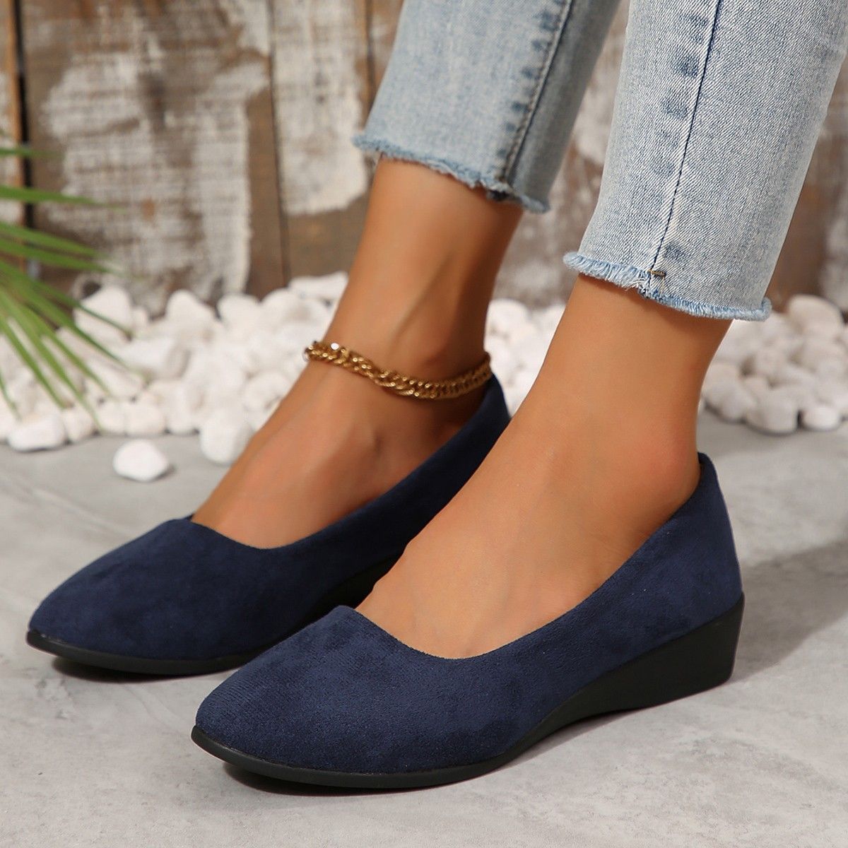 Damen Bequeme Slipper mit weichem PU-leder-Obermaterial und rutschfester Sohle