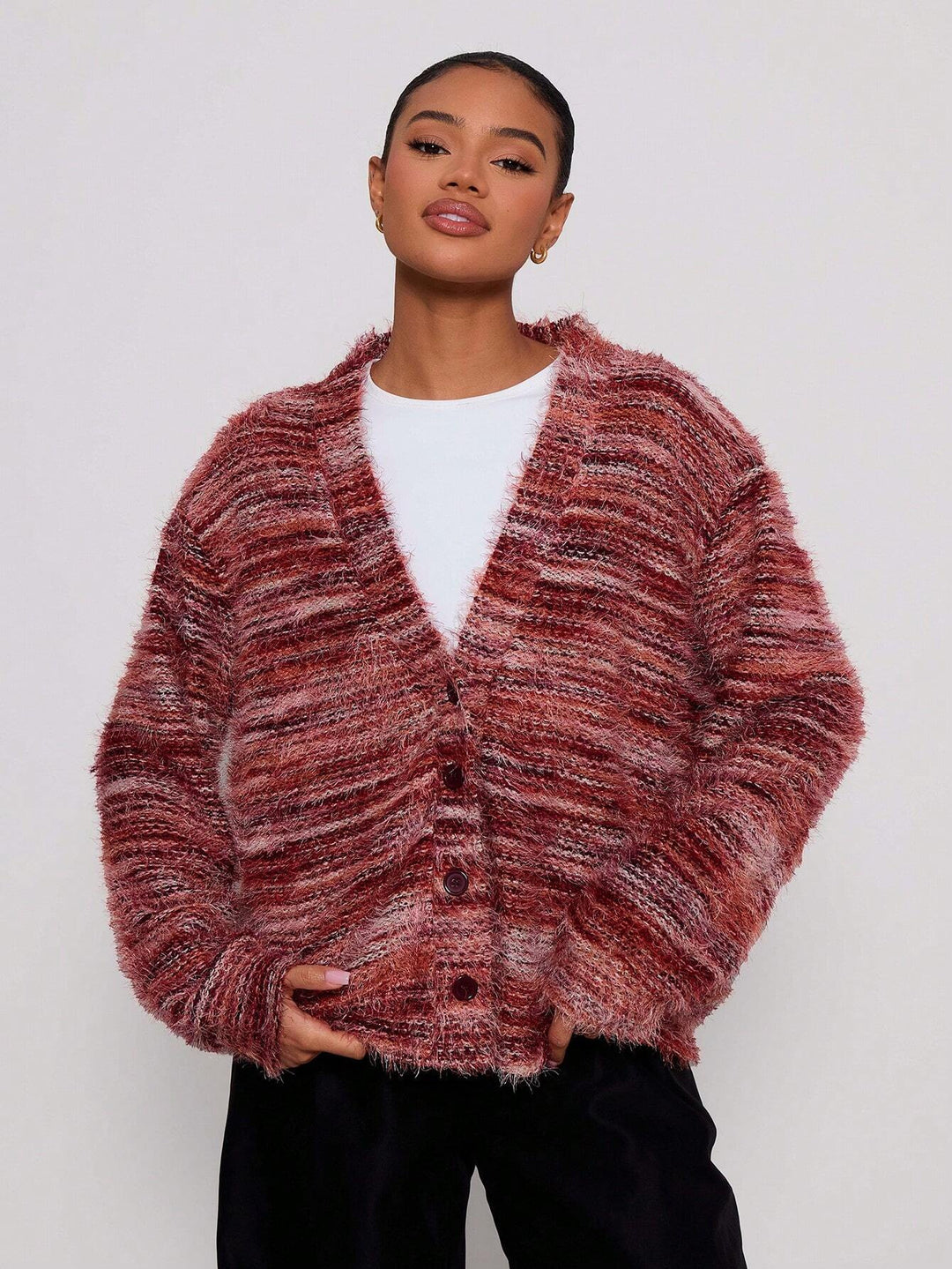 Damen Oversize-Flauschpullover mit weitem Carmen‑Ausschnitt und melierter Strickstruktur Shop Nory