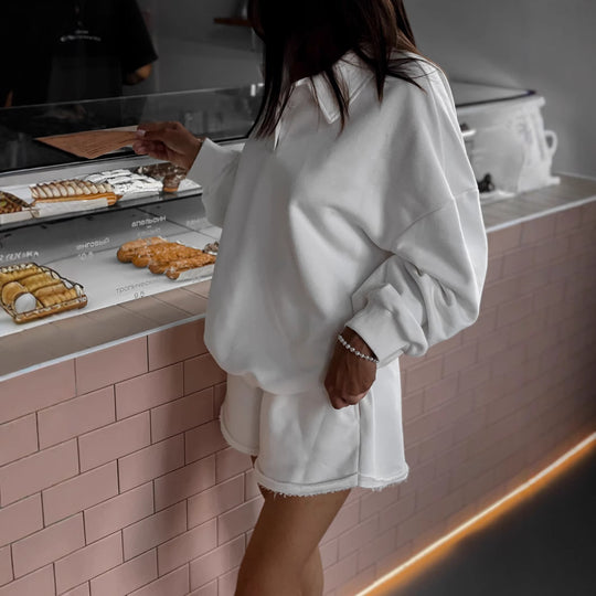 Damen Relaxed-Frottee-Loungewear-Set mit Oversize-Sweatshirt und ausgefransten Shorts Shop Nory