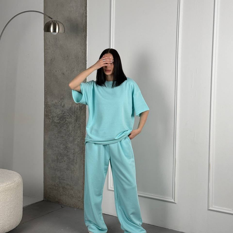 Damen Bequemes Loungewear-Set mit weit geschnittenem Oberteil und lässigen Hosen Shopnory