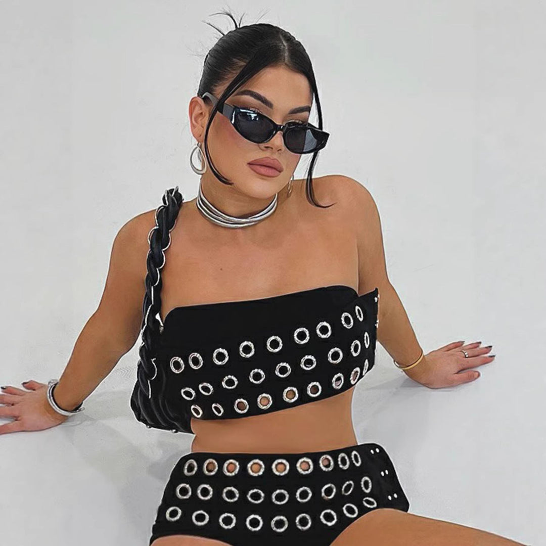 Damen Modische Shorts mit auffälliger Ösenverzierung