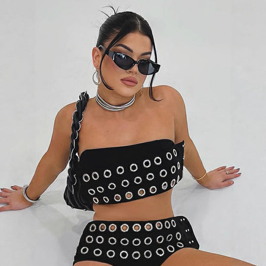 Damen Modische Shorts mit auffälliger Ösenverzierung