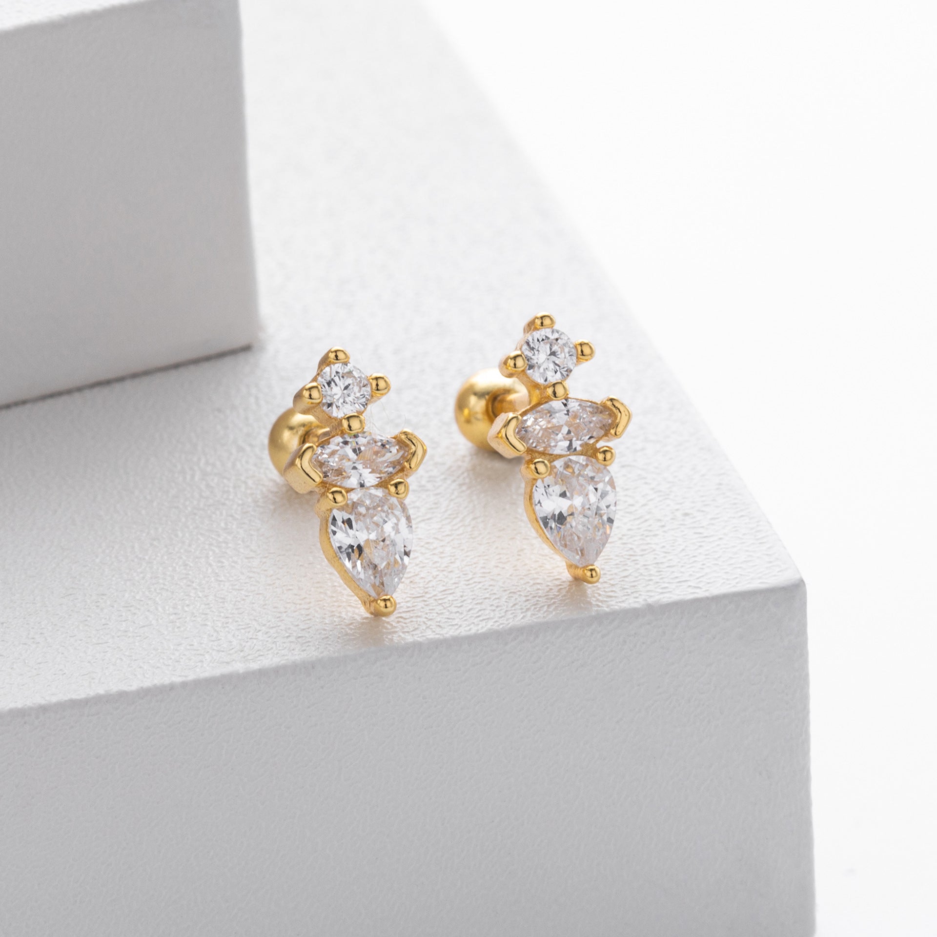 Damen Ohrstecker mit luxuriösem Zirkonbesatz aus 925 Sterling Silber Shop Nory