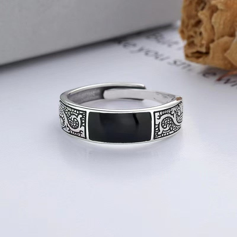 Herren Ring mit kunstvollem, graviertem Design und schwarzer Keramikeinlage Shop Nory