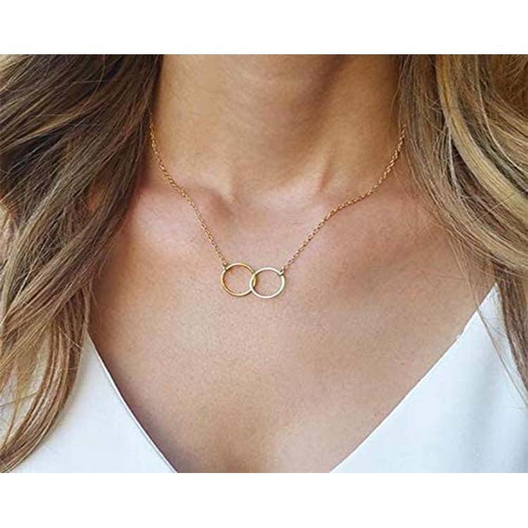 Damen Halskette mit doppeltem Ring-Anhänger aus hochwertigem Material Shop Nory