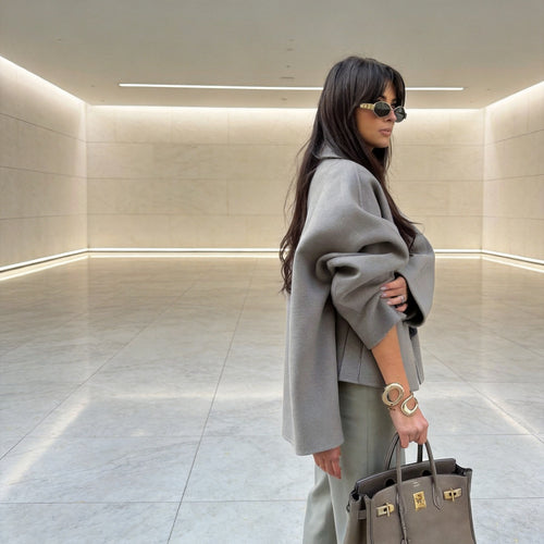 Damen Kurzjacke im Oversize-Stil mit V‑Ausschnitt Raglanärmeln und Eingrifftaschen Shop Nory