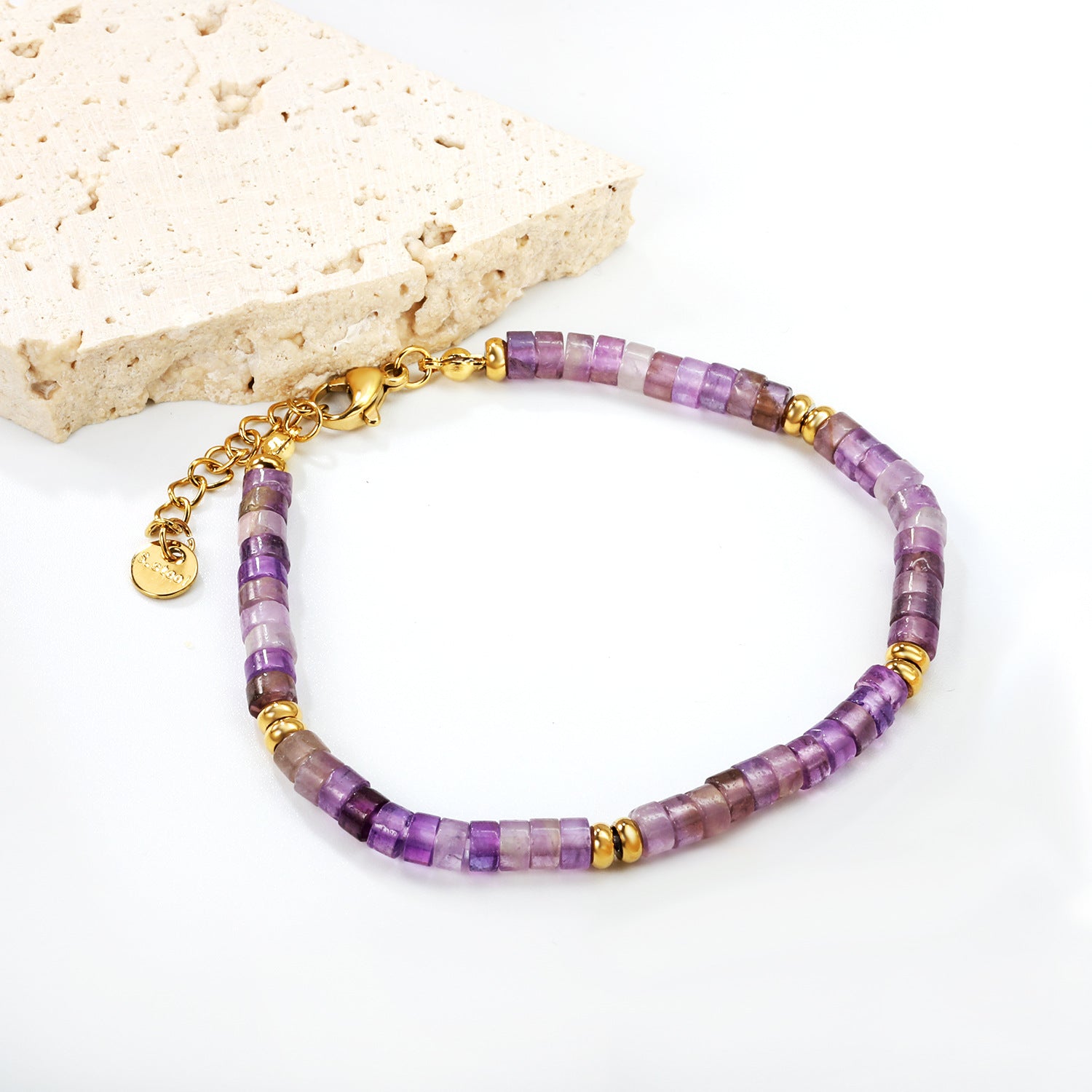 Damen Armband mit bunten Tigeraugen-Perlen und goldplattierten Akzenten Shop Nory