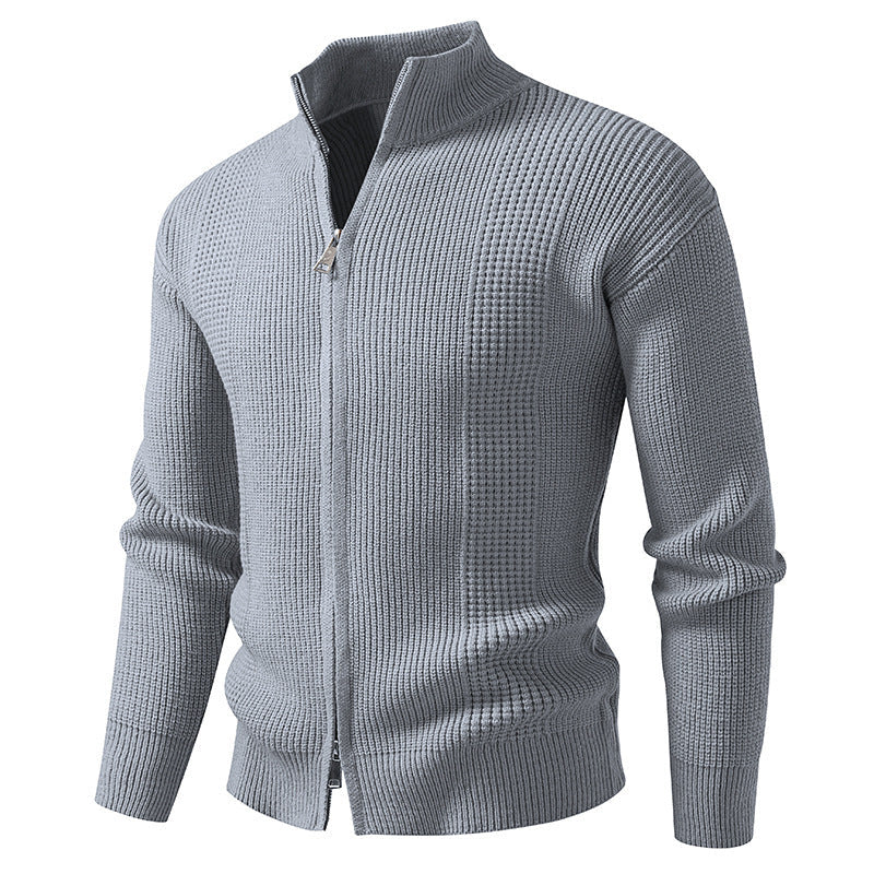 Herren Strickjacke mit hohem Kragen und innovativem Zipper