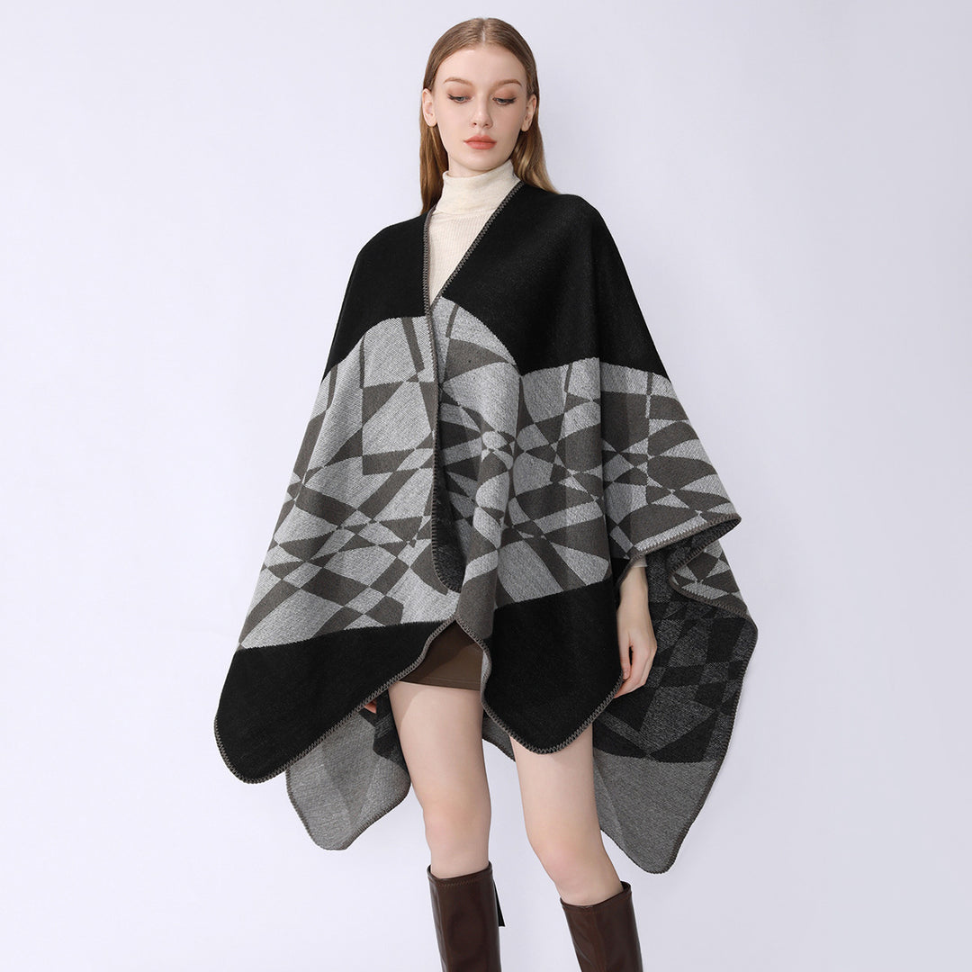 Damen Großer Strickponcho im Cape‑Schnitt mit Ziernaht und geometrischem Intarsia Shop Nory