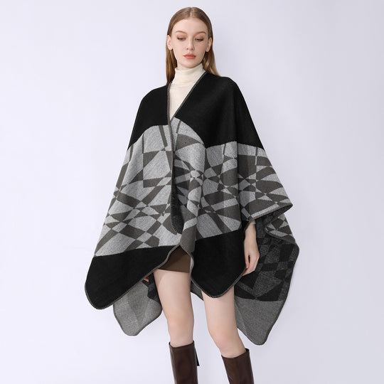 Damen Großer Strickponcho im Cape‑Schnitt mit Ziernaht und geometrischem Intarsia Shop Nory