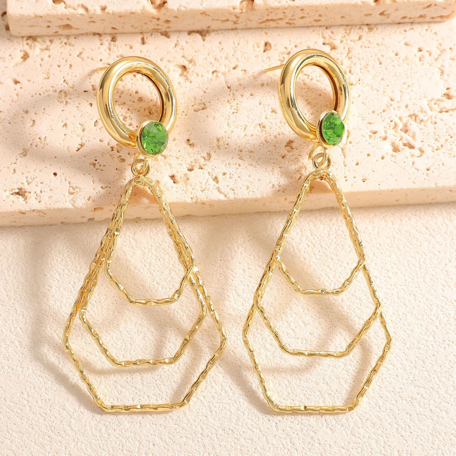 Damen Ohrringe mit modernem, geometrischem Design Shop Nory