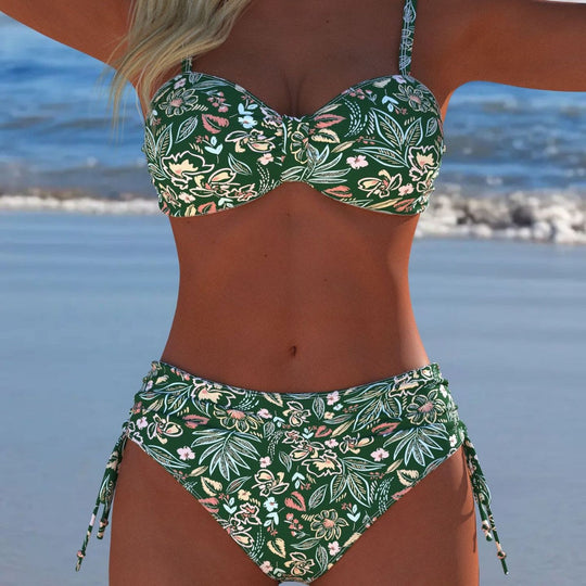 Damen Bikini-Set mit stilvollem Karomuster und goldfarbenen Akzenten