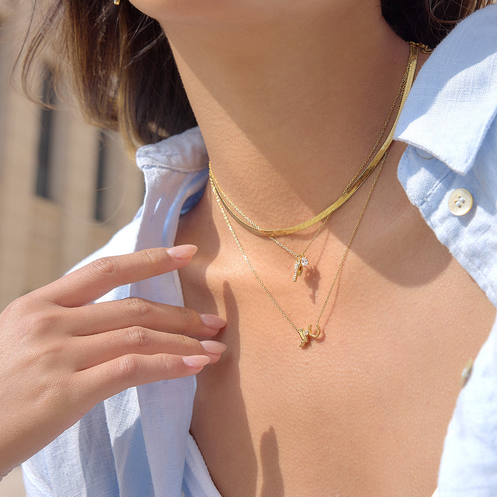 Damen Halskette mit stilvollem Stiefelanhänger und elegantem Zirkoniabesatz Shop Nory